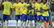 Brasil perde, avança em primeiro e enfrenta Coreia nas oitavas 